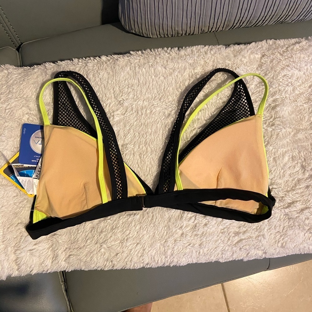 Fabletics active bikini top - Picture 6 of 9